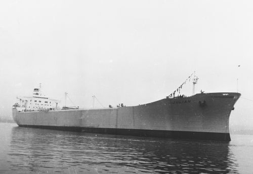 19660000-BN535-N0898-TT Julian.jpg