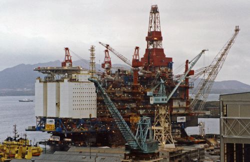 Gullfaks C topside klar for mating.1988.10.jpg
